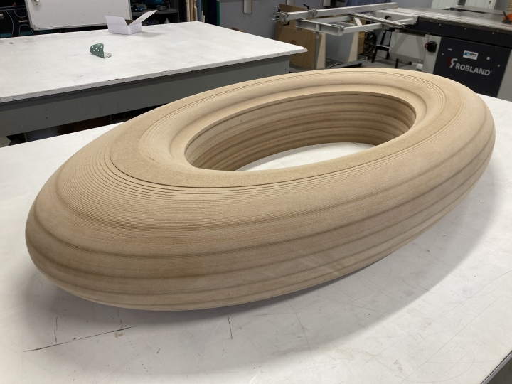 3D gefreesd object / salontafelvoet